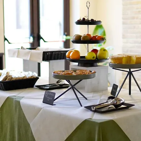 Del Lupo Hotel